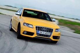 S4 je jedn&iacute;m z modelů, na kter&eacute; vs&aacute;z&iacute; americk&aacute; reklama Audi.