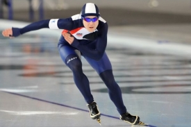 Karol&iacute;na Erbanov&aacute; na rychlobruslařsk&eacute;m olympijsk&eacute;m ov&aacute;lu.