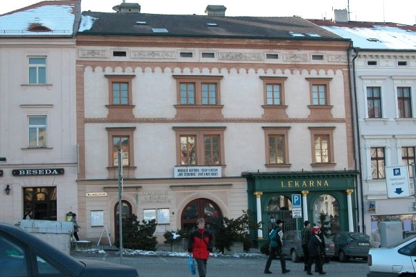 Galerii v Klatovech skončilo bezvládí. Je to dobře?