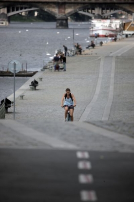 Nyněj&scaron;&iacute; cyklostezka z Řezna do Prahy měř&iacute; zhruba 290 kilometrů.