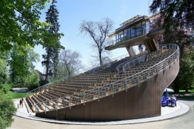 Krumlovsk&aacute; točna je evropsk&yacute;m unik&aacute;tem, ale UNESCO se nel&iacute;b&iacute;.