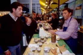 Slow Food festival v italsk&eacute;m Tur&iacute;ně.