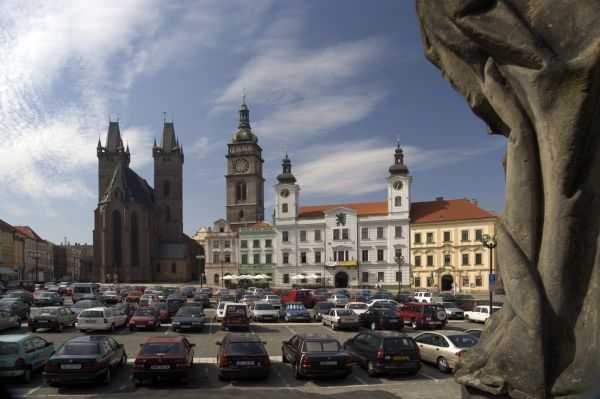 Hradecká radnice chce vlastní televizi. Že by další předvolební kanál?