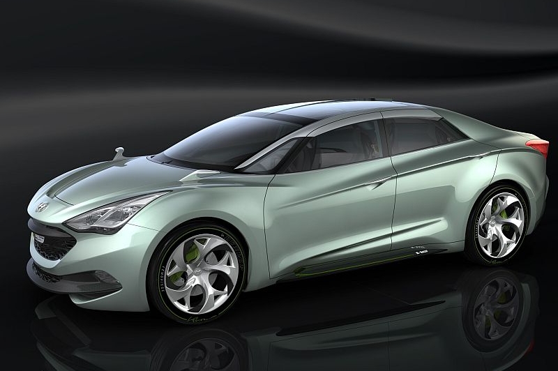 Hyundai i-flow předznamenává podobu modelu i40, který přijde za rok.