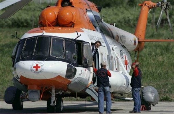 Vrtulník použitý při záchranné operaci. Vrtulník použitý při záchranné operaci.