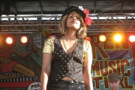 M.I.A. - představitelka inteligentn&iacute;ho globalizovan&eacute;ho popu