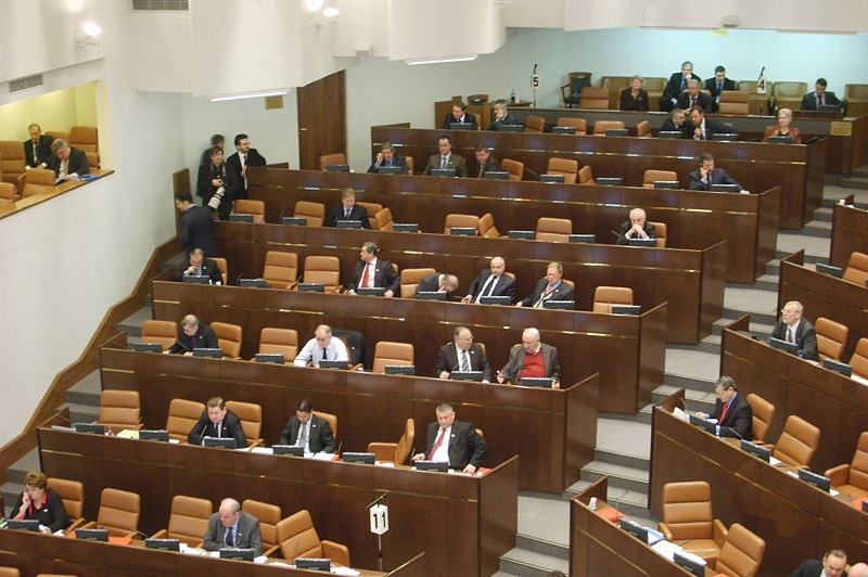 Zákonodárci v křeslech Rady federace. Zákonodárci v křeslech Rady federace.