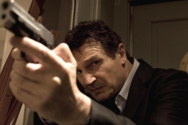 Liam Neeson hraje v 96 hodin&aacute;ch otce, kter&eacute;mu unesli dceru.