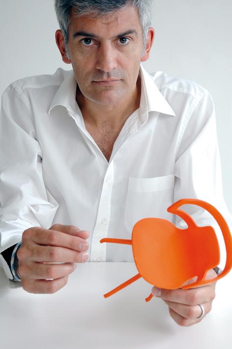 Hvězdou leto&scaron;n&iacute;ho Designbloku bude design&eacute;r Alfredo H&auml;berli.