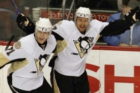 Hokejista Pittsburghu Petr S&yacute;kora (na archivn&iacute;m sn&iacute;mku vpravo).