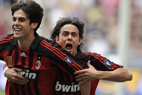Kaká (vlevo) a Filippo Inzaghi. Kaká (vlevo) a Filippo Inzaghi.