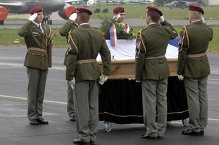 Přesun ostatků českého vojáka z Afghánistánu domů 