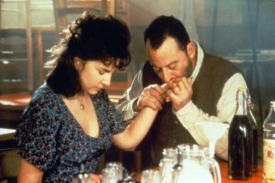 Svůdník krásných žen Jean Reno.