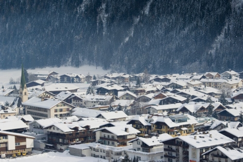 Zillertal pod sněhem.