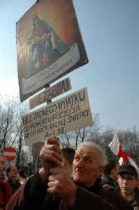 Demonstrace proti potratům ve Varšavě.