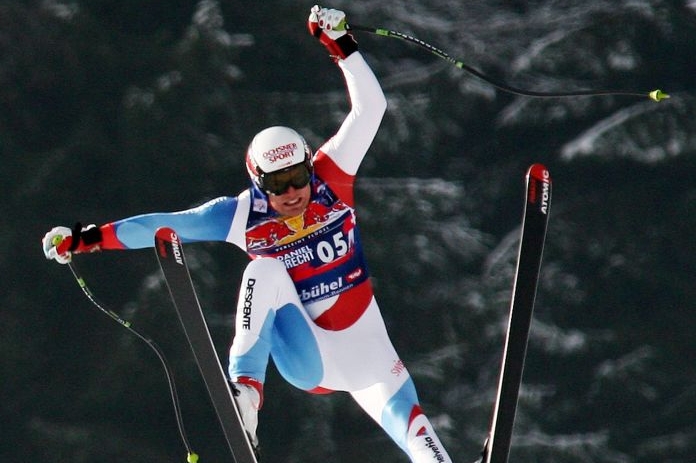 Daniel Albrecht během svého pádu v Kitzbühelu. Daniel Albrecht během svého pádu v Kitzbühelu.