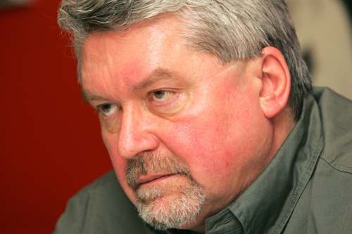 Zdeněk Altner se snaží vysoudit peníze na ČSSD už několik let. Zdeněk Altner se snaží vysoudit peníze na ČSSD už několik let.