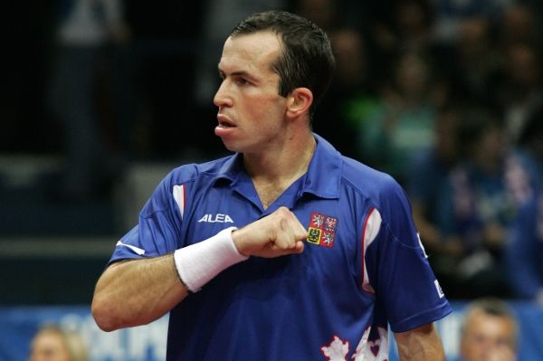 Radek Štěpánek v utkání Davisova poháru proti Francii. Radek Štěpánek v utkání Davisova poháru proti Francii.