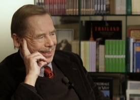 Václav Havel je na tom prý lépe.