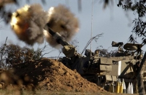 Izraelská děla masivně bombardují palestinská města.