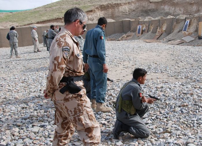 Podobným způsobem budou už brzy cvičit afghánskou policii Češi.