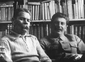 Dikt&aacute;tor a b&aacute;sn&iacute;k. Stalin a Gorkij.