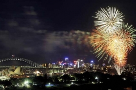 V australské Sydney oslavili půlnoc ve dvě hodiny našeho času.