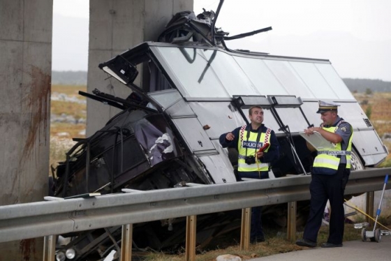Vyšetřování nehody slovenského autobusu.