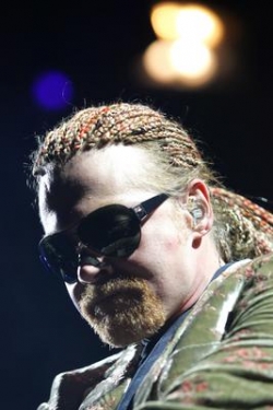 Nad č&iacute;m přem&yacute;&scaron;lel Axl Rose v roce 2006 v Praze?