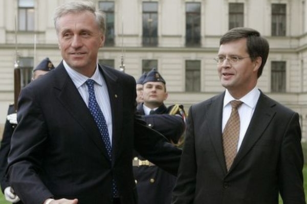 Nizozemský premiér Balkenende v Praze 12. listopadu 2008.