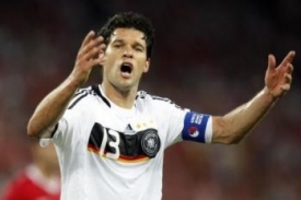 Michael Ballack. Zahraje si kapit&aacute;n Německa neděln&iacute; fin&aacute;le Eura?