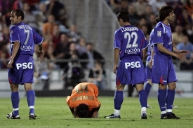 Hráči Getafe slaví, Barcelona je na kolenou
