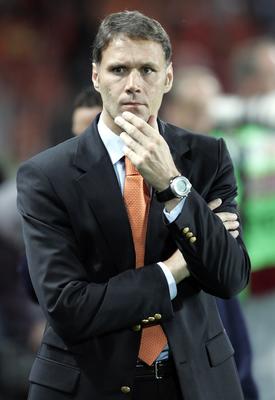 Kouč fotbalistů Ajaxu, legendární Marco van Basten.