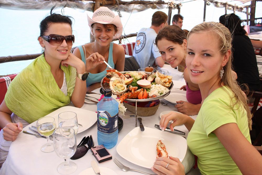 Beáta Bocková, Hana Mücková, Nicola Mináriková a Veronika Židková. Beáta Bocková, Hana Mücková, Nicola Mináriková a Veronika Židková.