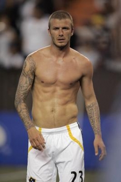 David Beckham na exhibičn&iacute;m turnaji v Honolulu.