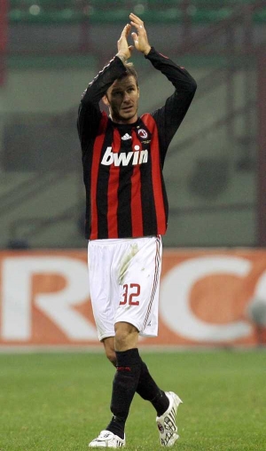Anglick&yacute; fotbalista David Beckham se podruh&eacute; v řadě trefil za AC Mil&aacute;n