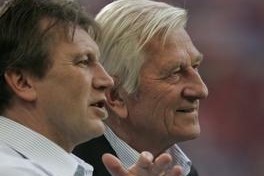 Miroslav Beránek (vlevo) v rozhovoru s Karlem Brücknerem.