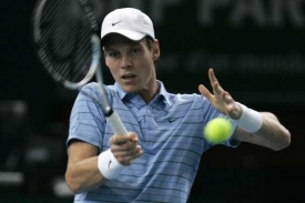 Tomáš Berdych na turnaji v Paříži dohrál. Tomáš Berdych na turnaji v Paříži dohrál.