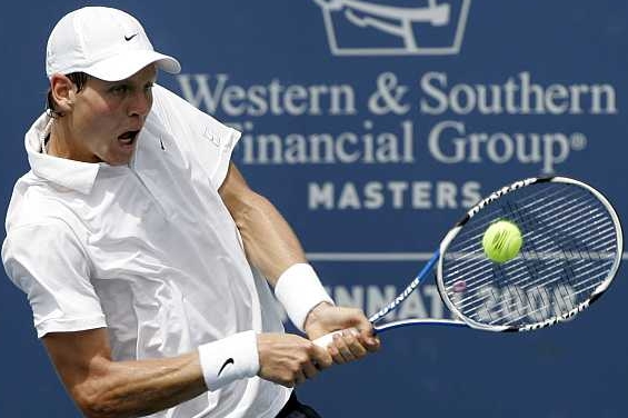 Tenista Tomáš Berdych.V 1. kole olympijského turnaje ho čeká Karlovič.