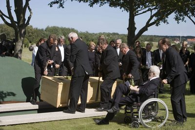 Poslední rozloučení s Ingmarem Bergmanem se odehrálo v kruhu přátel a rodiny.