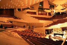 Dílo architekta Hanse Scharouna, v němž sídlí Berlínská filharmonie