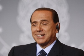 Silvio Berlusconi, muž mnoha talentů.