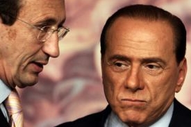 Silvio Berlusconi (vpravo) a Gianfranco Fini Silvio Berlusconi (vpravo) a Gianfranco Fini