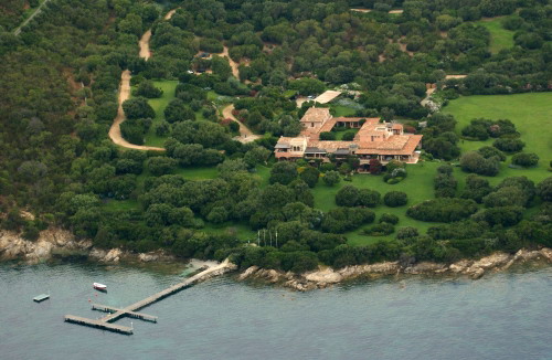 Berlusconiho luxusní vila na Sardinii.