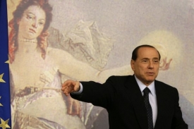 Silvio Berlusconi má viditelně romantickou duši.