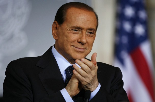 Premiér Berlusconi staví na svém tvrdém přístupu k zločinu. Premiér Berlusconi staví na svém tvrdém přístupu k zločinu.