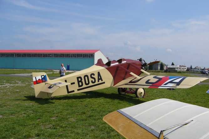 BH-5 představovala v časech dvouplošníků moderní konstrukci.