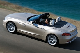 Nové BMW Z4 je o patnáct centimetrů delší než první generace.