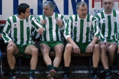 Pohoda na lavičce Bohemians.