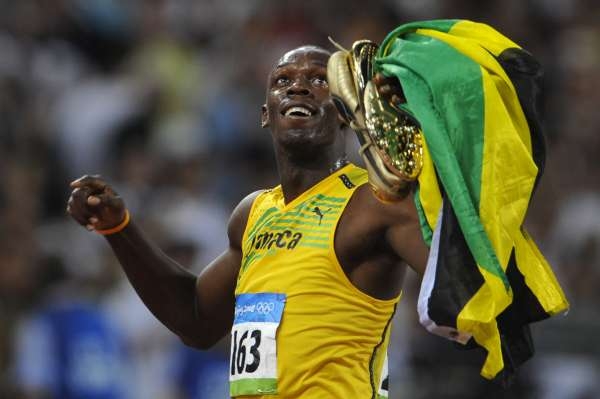 Světový rekordman na stovce Usain Bolt po vítězném běhu. Světový rekordman na stovce Usain Bolt po vítězném běhu.